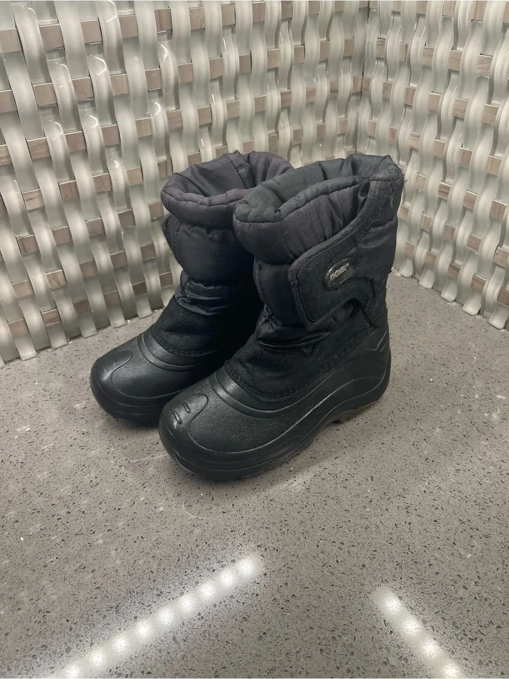 Know I Kids Black Winter Snow Boots size 12